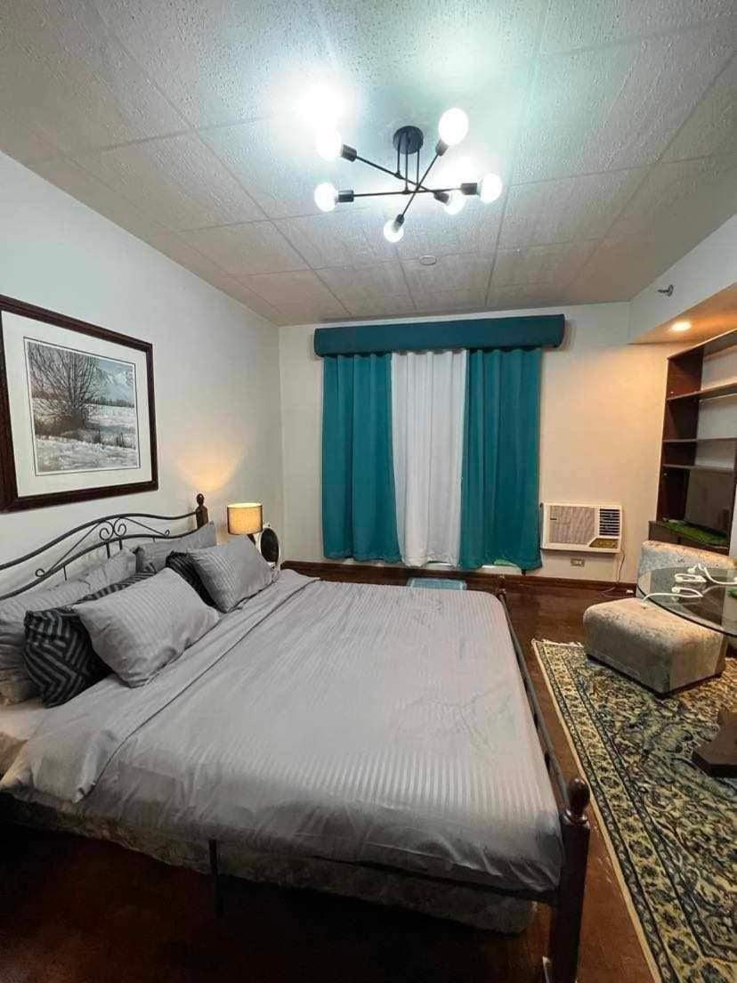 Millennium Plaza Hotel Makati City ภายนอก รูปภาพ